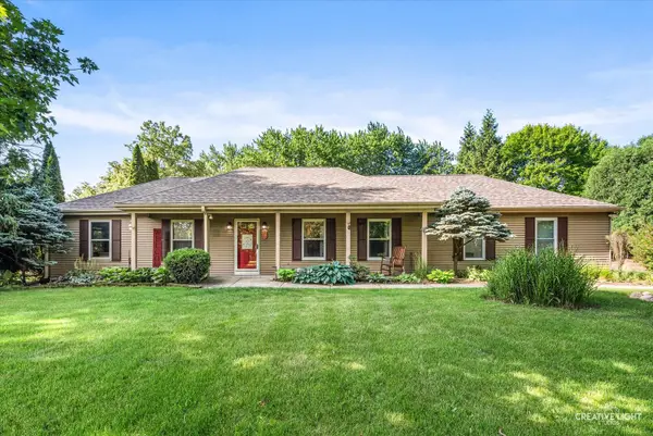 44W043 Fox Wilds Drive, St. Charles, IL 60175