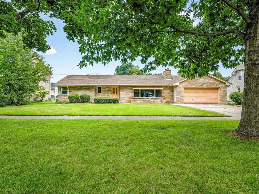 1324 S 3rd Street, Saint Charles, IL 60174 - #2