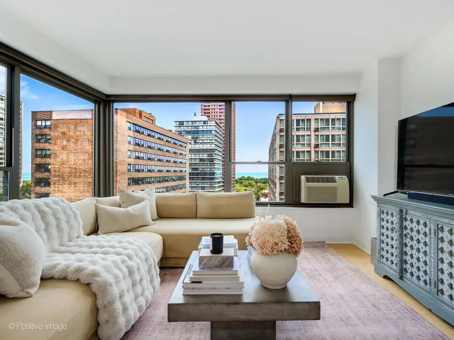 2930 N Sheridan Road #1107, Chicago, IL 60657 - #3