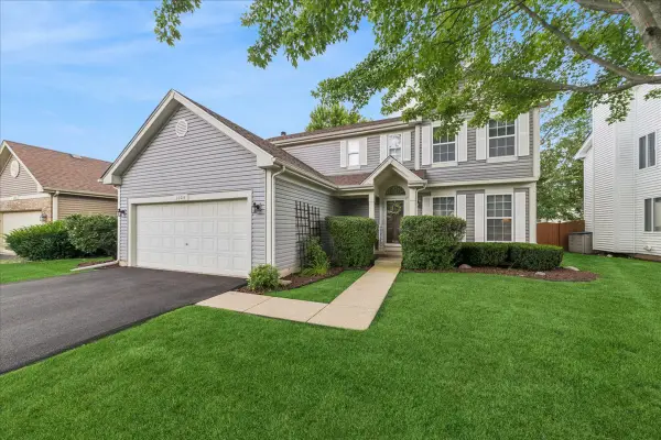 1024 Lakewood Circle, Naperville, IL 60540