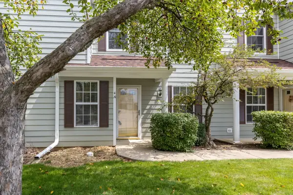 4 Taylor Court #A, Streamwood, IL 60107