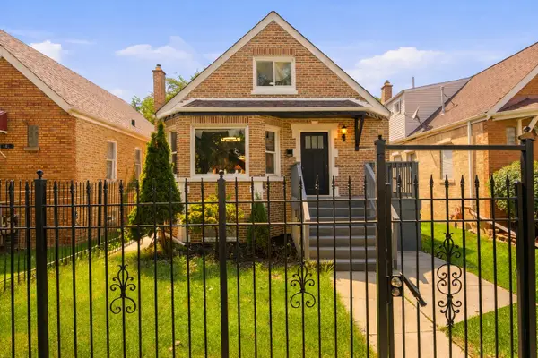 6604 S Rockwell Street, Chicago, IL 60629