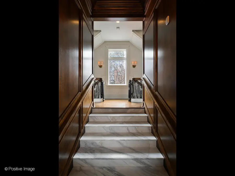 3026 N Lake Shore Drive, Chicago, IL 60657 - #3