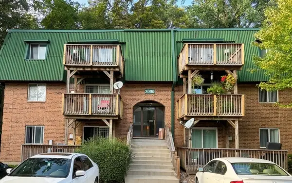 2000 Tall Oaks Drive #1A, Aurora, IL 60505