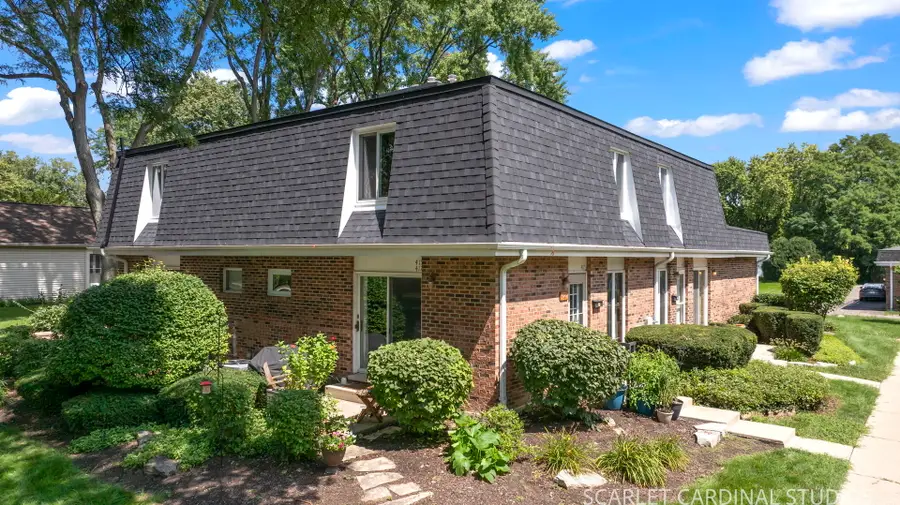 417 Sunnybrook Lane, Wheaton, IL 60187 - #2