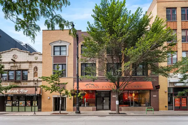 3250 N Lincoln Avenue #C, Chicago, IL 60657