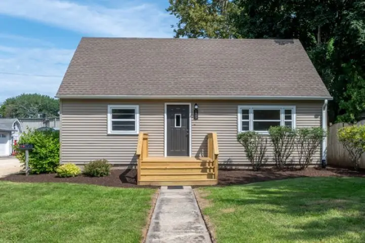 539 Central Avenue, Genoa, IL 60135 - #1