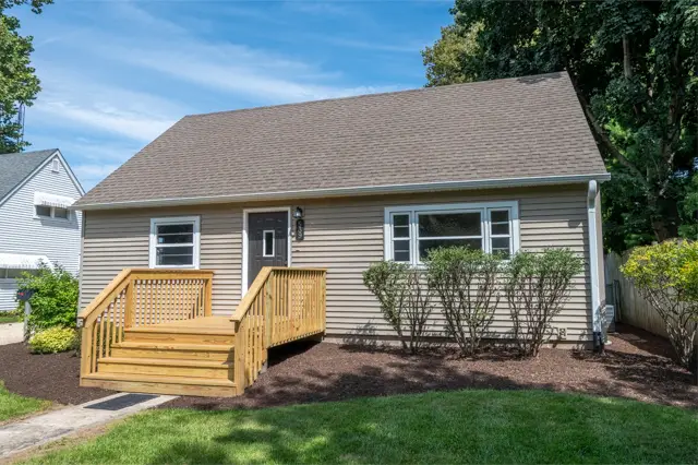 539 Central Avenue, Genoa, IL 60135 - #3
