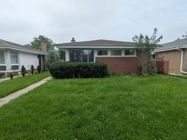 8422 Harding Avenue, Skokie, IL 60076
