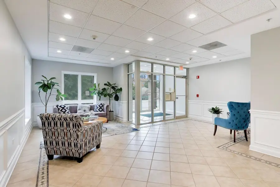 6801 N Milwaukee Avenue #410, Niles, IL 60714 - #2