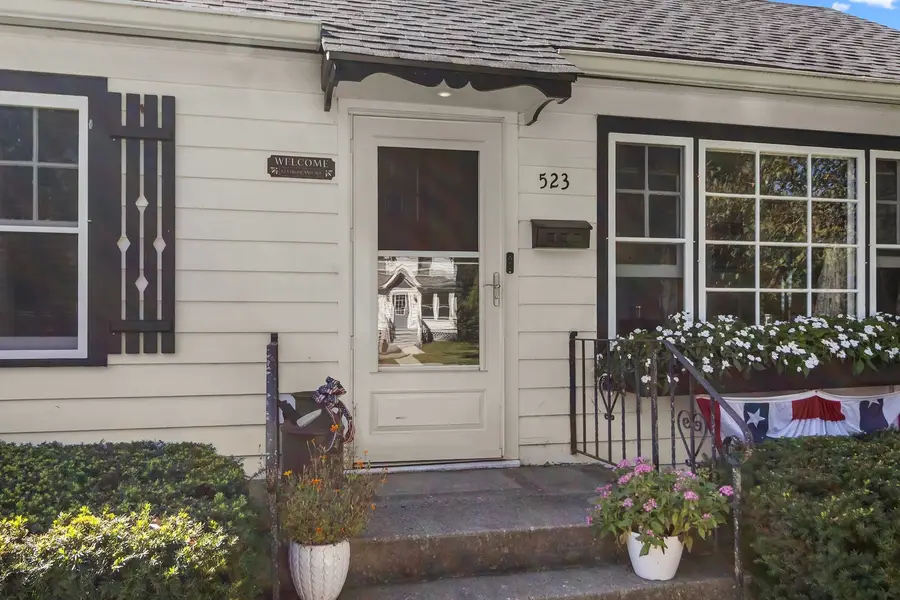 523 Highland Avenue, Woodstock, IL 60098 - #3