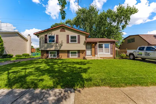 132 Garden Drive, Bolingbrook, IL 60440
