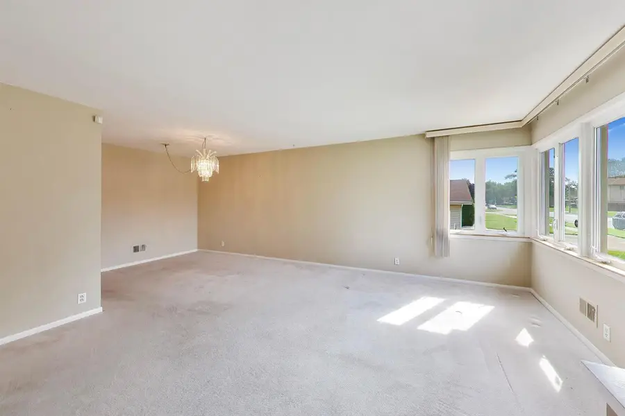 7338 Beckwith Road, Morton Grove, IL 60053 - #3