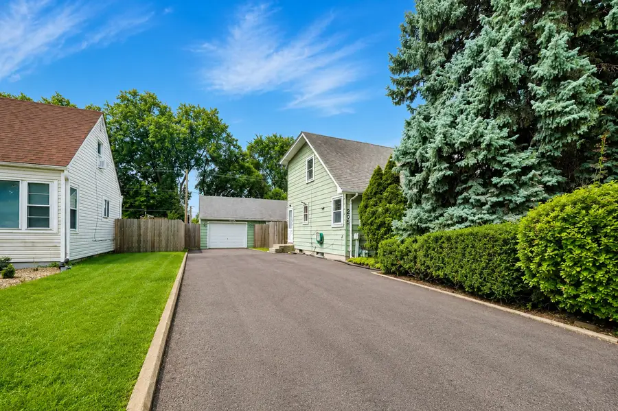 205 E Grand Avenue, Melrose Park, IL 60164 - #3
