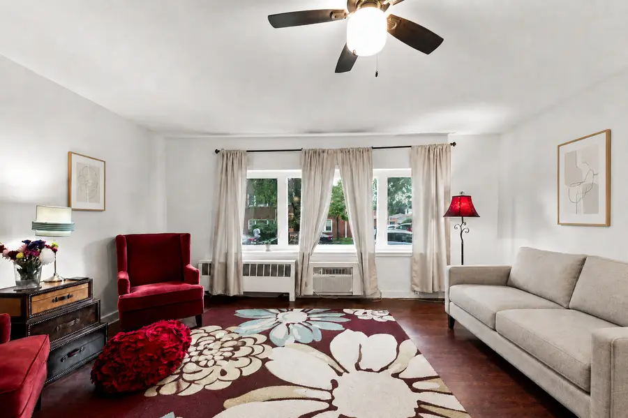 630 Hull Terrace #1W, Evanston, IL 60202 - #2
