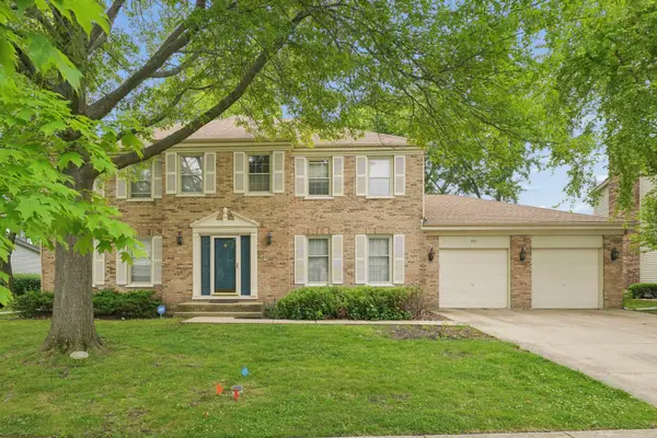 837 Heatherstone Drive, Schaumburg, IL 60173