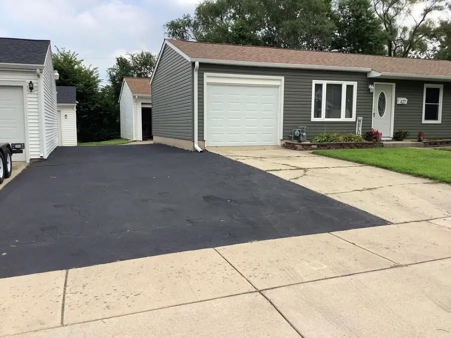 427 Kenyon Avenue, Romeoville, IL 60446 - #2