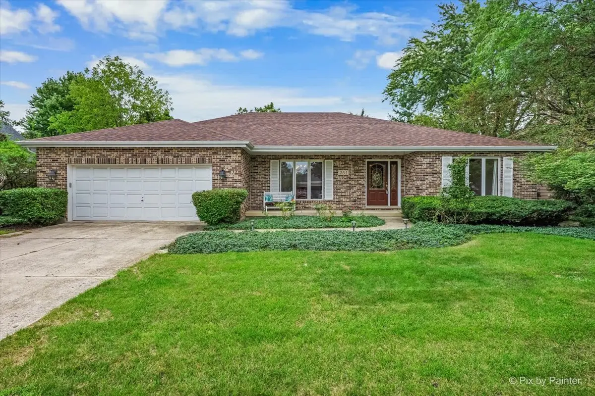 251 N Cambridge Drive, Geneva, IL 60134 - #1