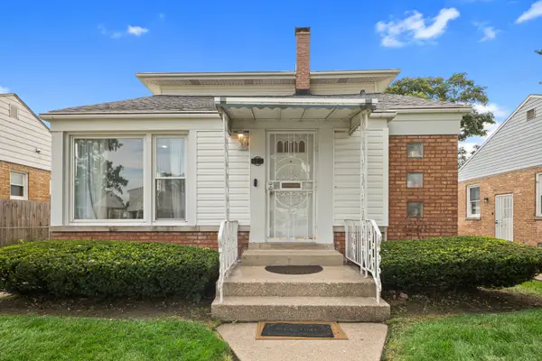 425 47th Avenue, Bellwood, IL 60104