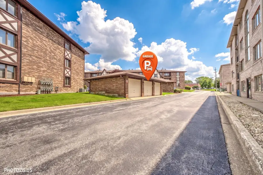 10524 Ridge Cove Drive #25B, Chicago Ridge, IL 60415 - #3