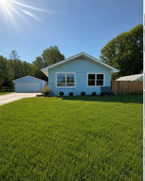 113 Raffel Road, Woodstock, IL 60098