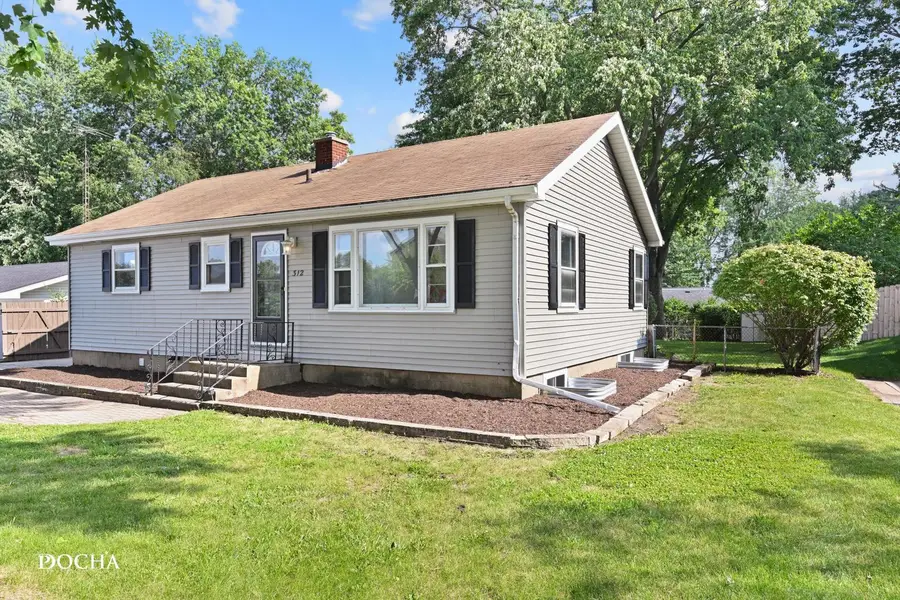 312 Oak Street, North Aurora, IL 60542 - #2