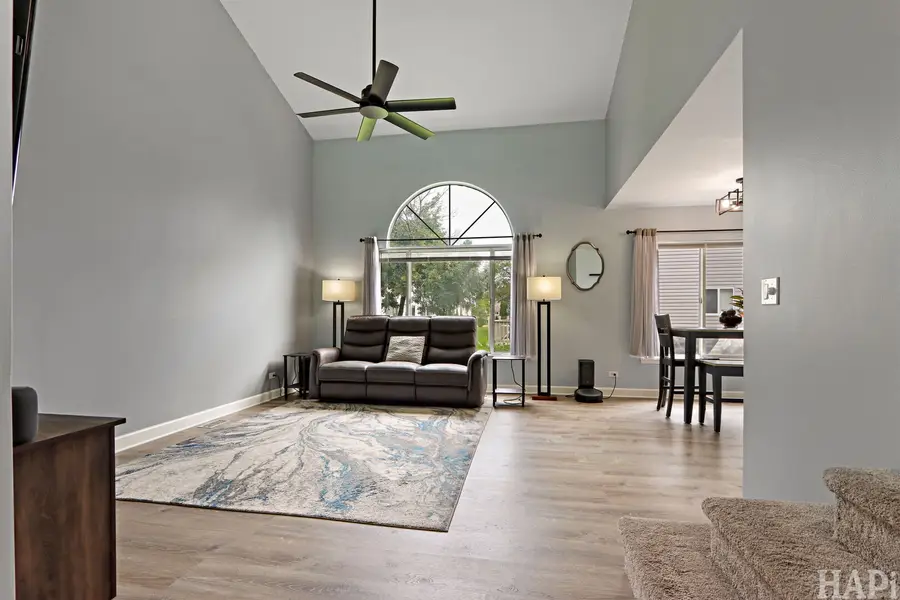 3 Crabapple Court, Lake In The Hills, IL 60156 - #2
