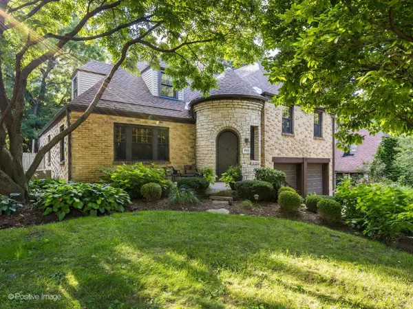 1170 Logan Avenue, Elgin, IL 60120