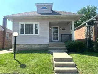10228 S Carpenter Street, Chicago, IL 60643