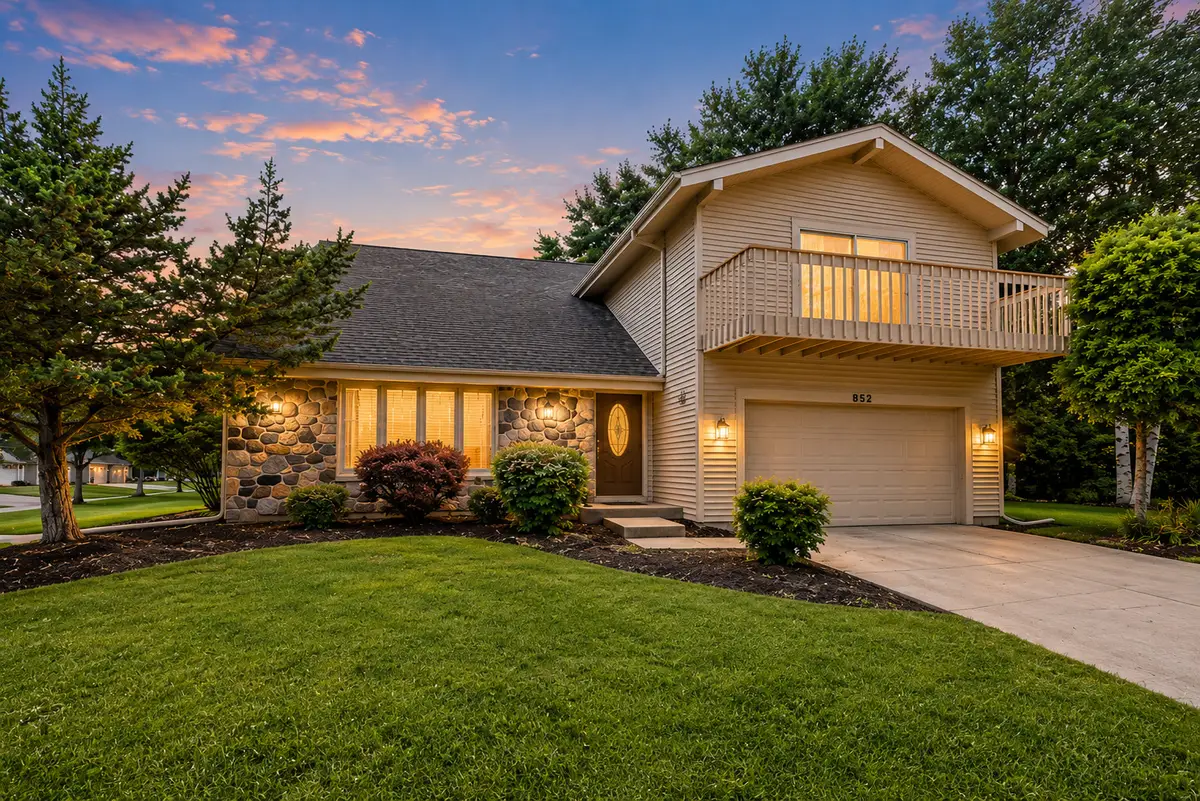 852 Woodmar Drive, Crystal Lake, IL 60014 - #1