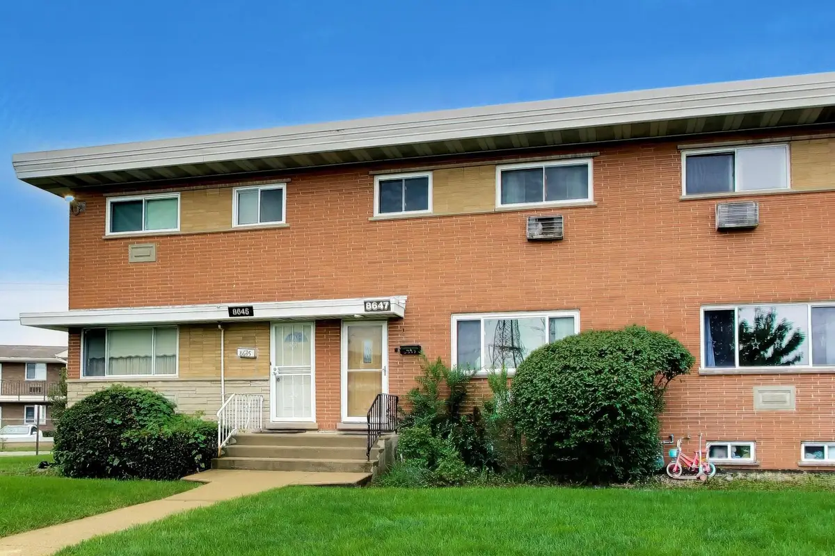 8647 Gregory Lane, Des Plaines, IL 60016 - #1
