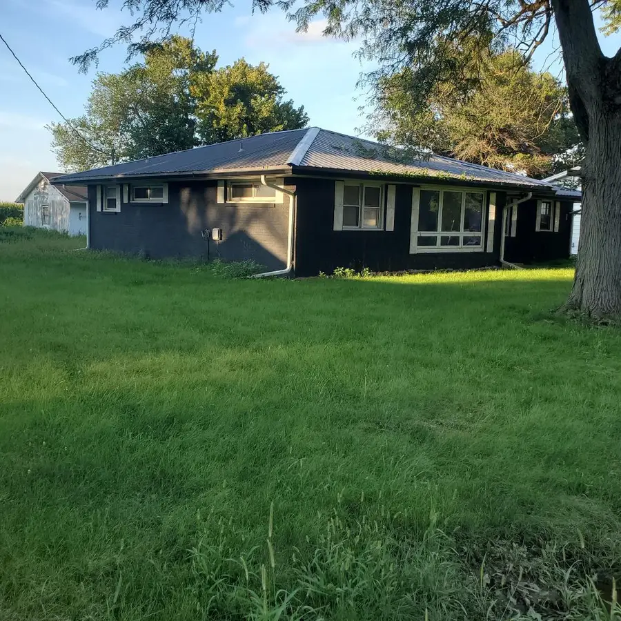204 3rd Street, Dewey, IL 61840 - #3