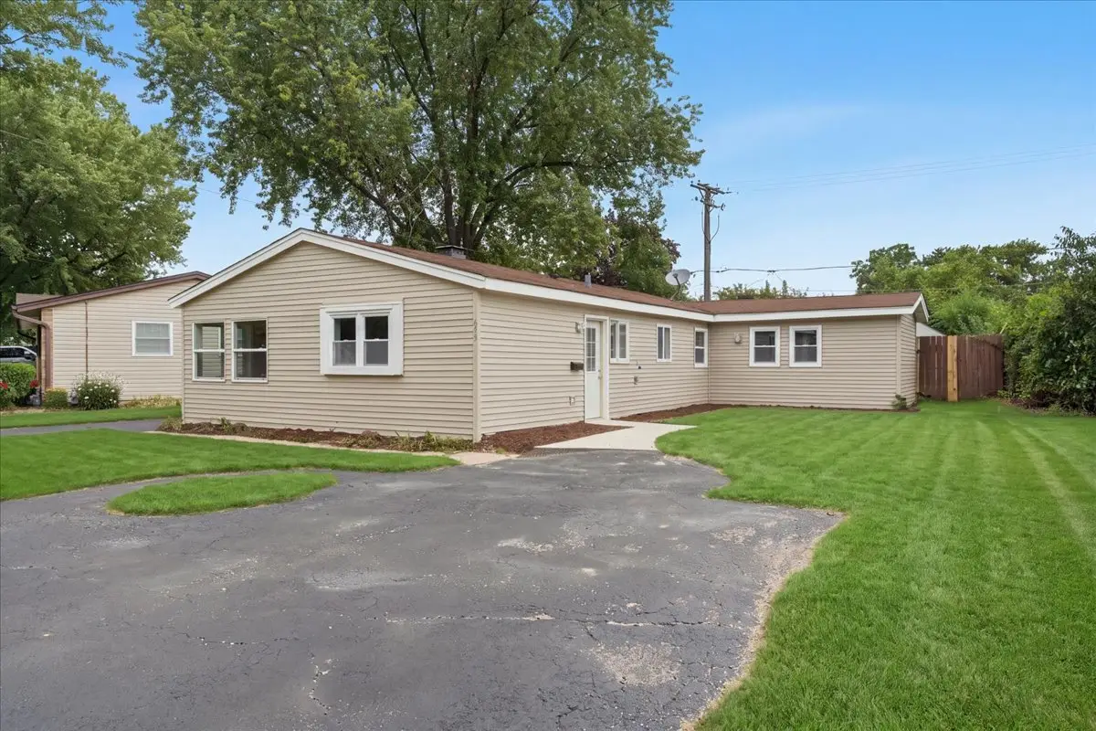 693 Minerva Avenue, Wauconda, IL 60084 - #1