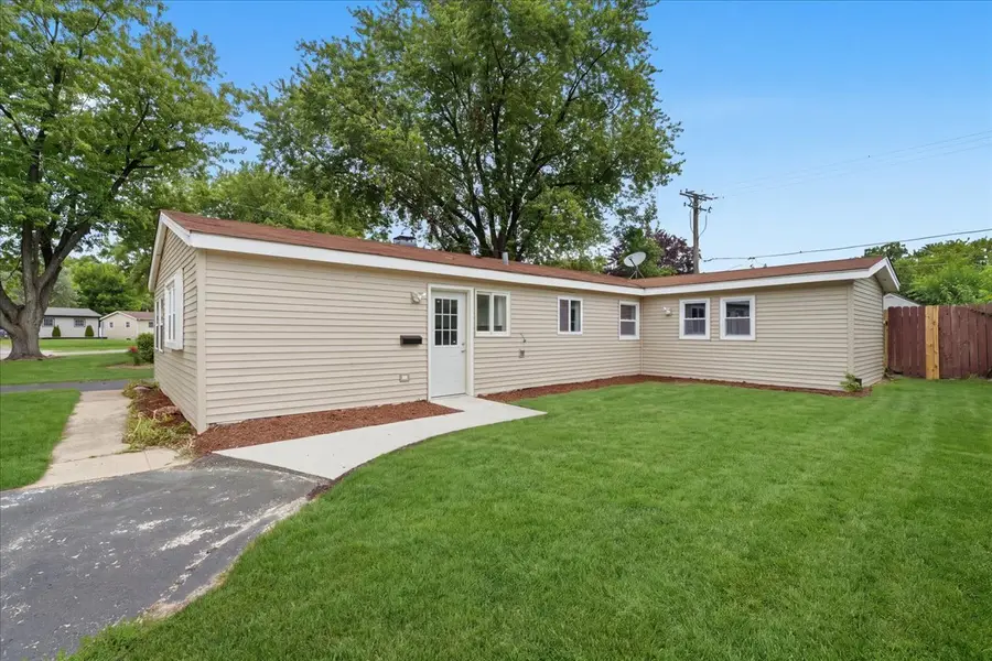 693 Minerva Avenue, Wauconda, IL 60084 - #2