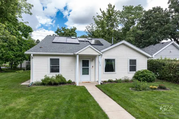 1912 Burlington Avenue, Lisle, IL 60532