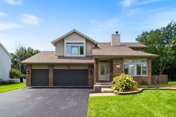 637 Otter Way, Oswego, IL 60543