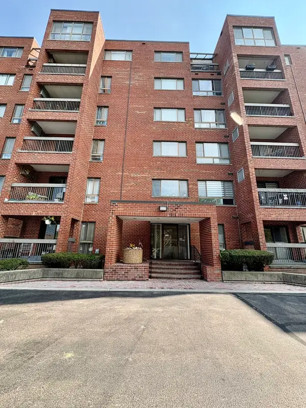 701 Forum Square #409, Glenview, IL 60025