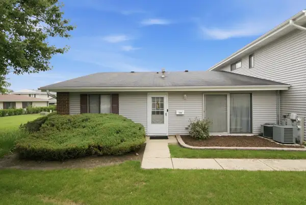 1344 Wakeby Lane #434, Schaumburg, IL 60193