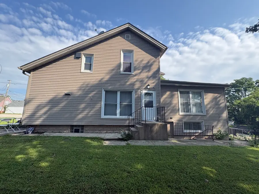 407 N Center Street, Joliet, IL 60435 - #2