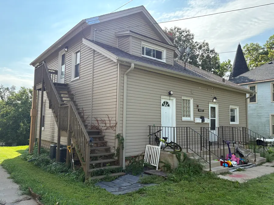 407 N Center Street, Joliet, IL 60435 - #3