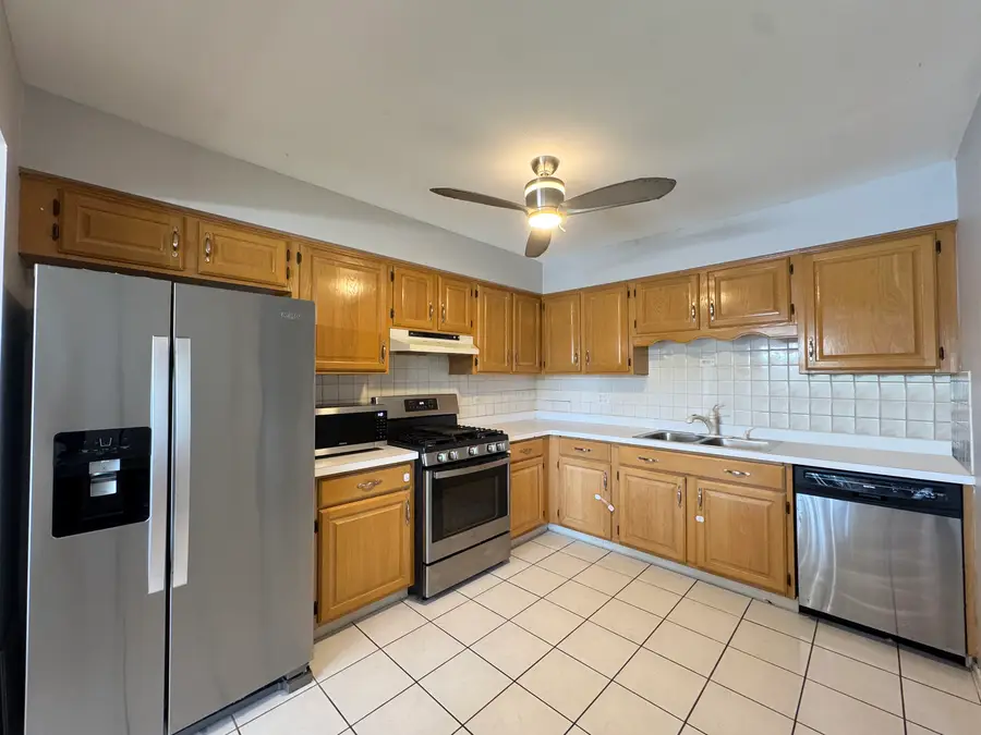 217 Lakeshore Lane, Bloomingdale, IL 60108 - #2