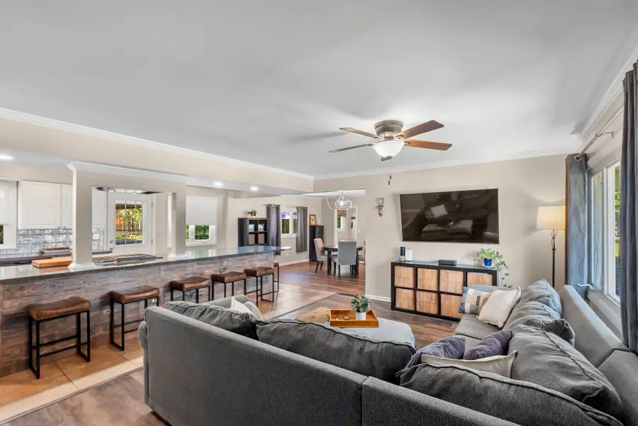 1001 63rd Place, La Grange Highlands, IL 60525 - #3