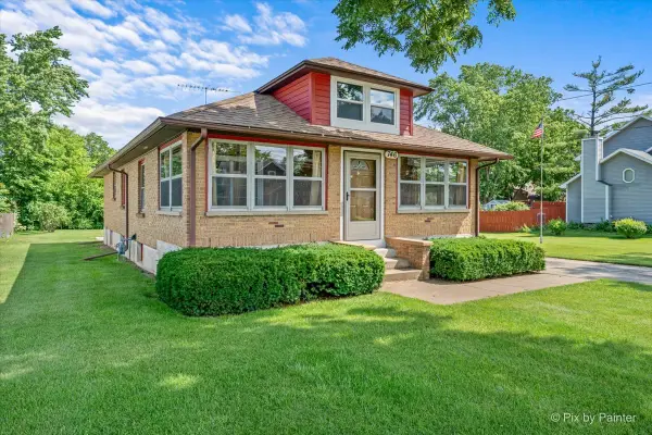 746 Parkway Avenue, Elgin, IL 60120