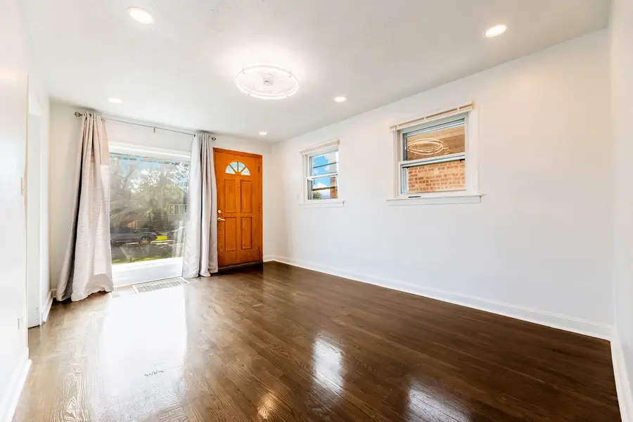 5636 S Kolmar Avenue, Chicago, IL 60629 - #2