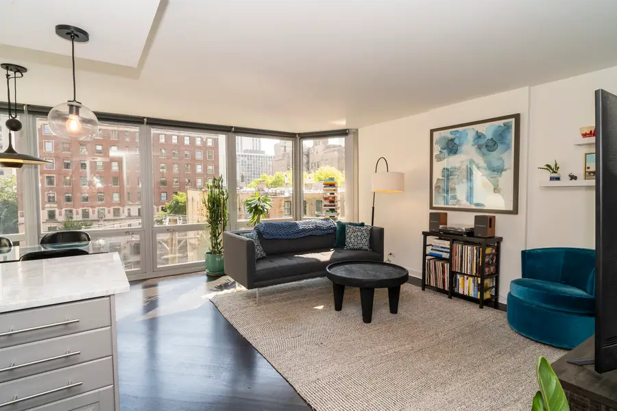 21 W Goethe Street #5G, Chicago, IL 60610 - #2