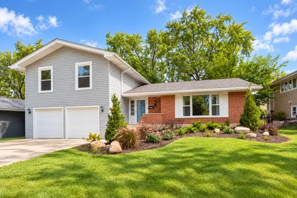 1340 Newcastle Lane, Hoffman Estates, IL 60169