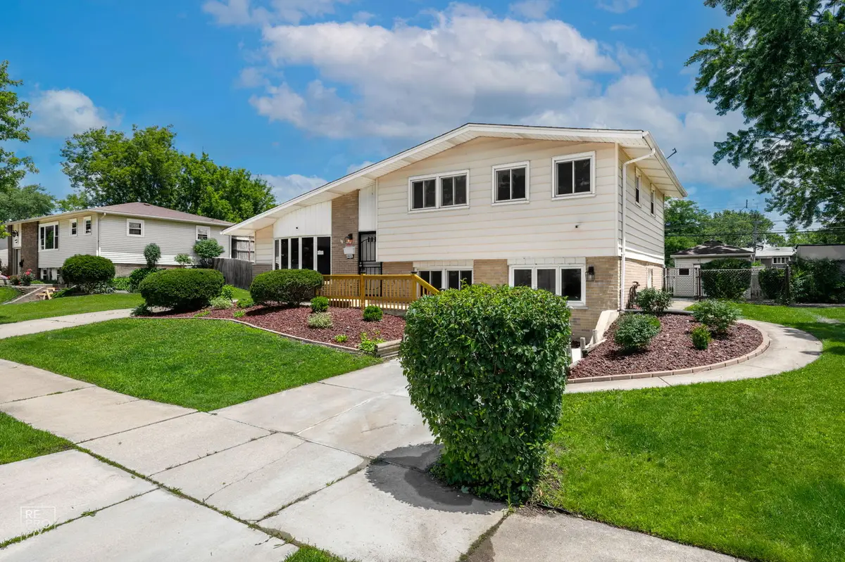 14825 Parkside Avenue, Oak Forest, IL 60452 - #1