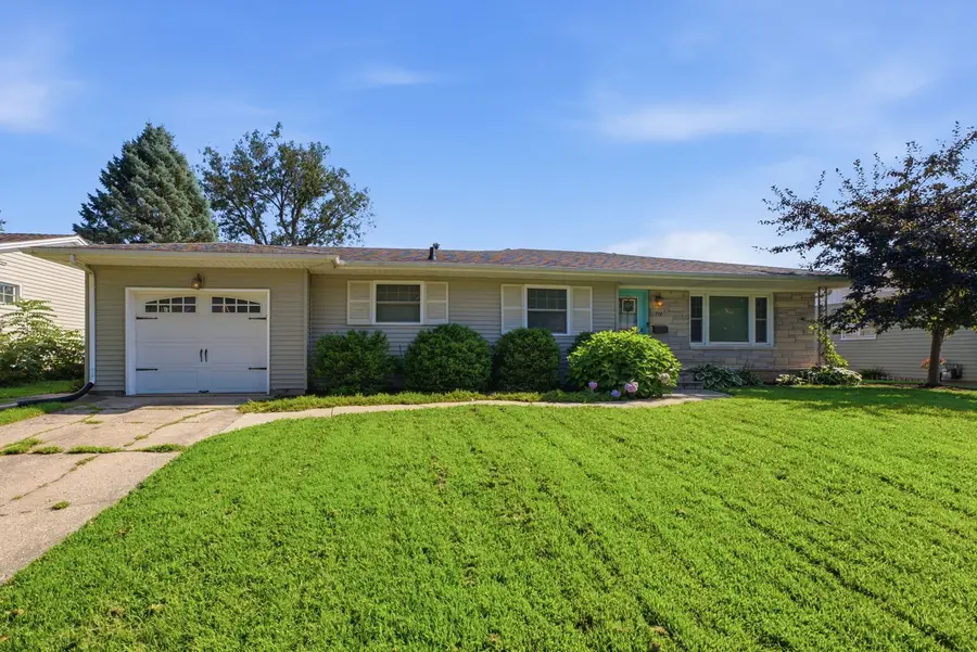 712 22nd Avenue, Moline, IL 61265 - #2