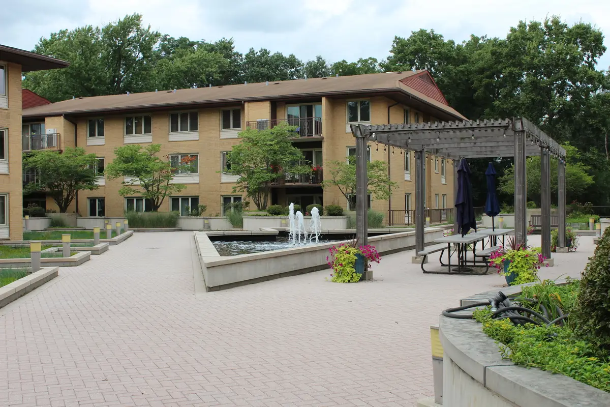 2400 W Talcott Road #223, Park Ridge, IL 60068 - #1