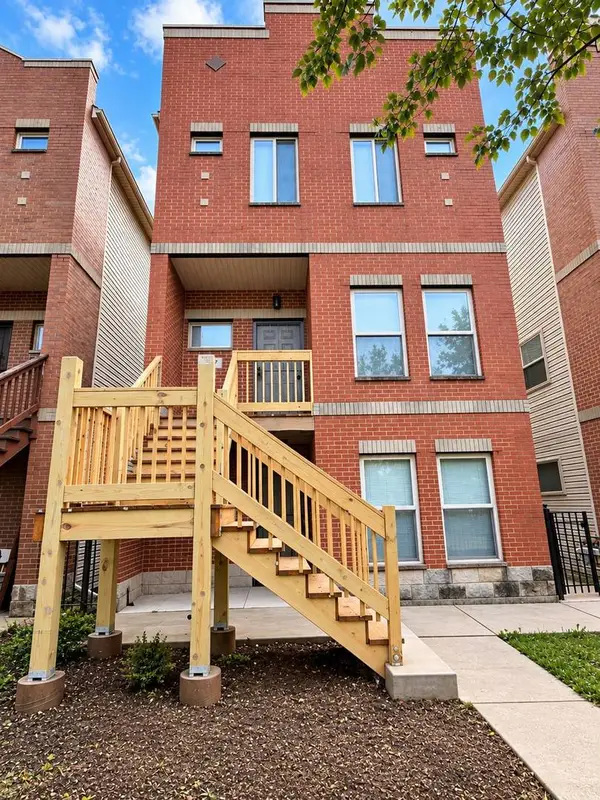 Address Withheld By Seller, Chicago, IL 60620